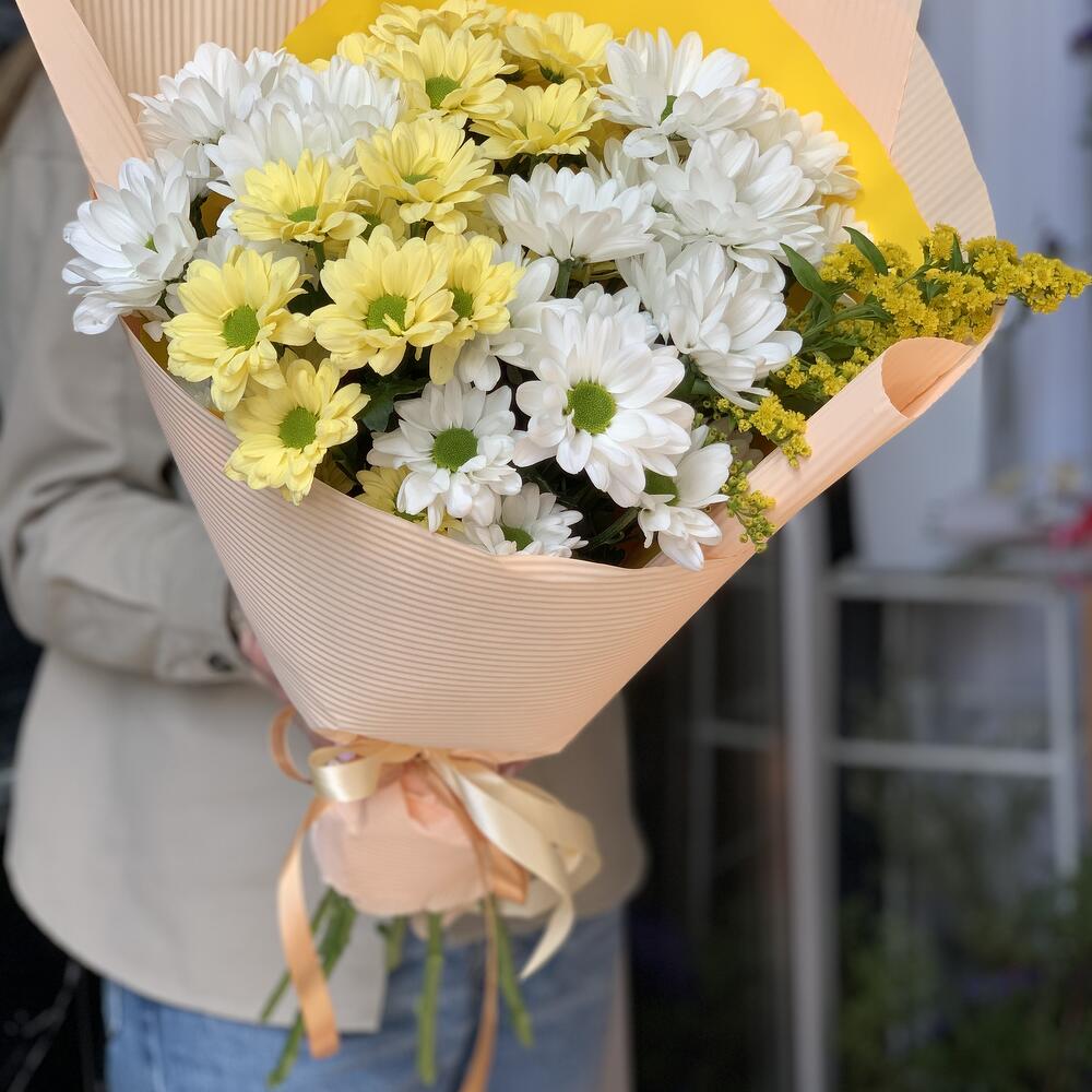 Чудесное моно из кустовой ромашковой хризантемы