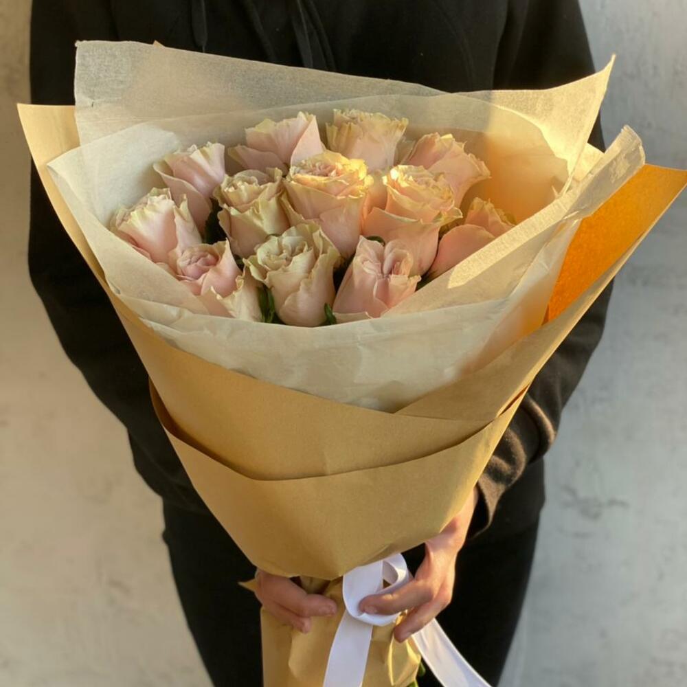 Розовые розы 11 шт