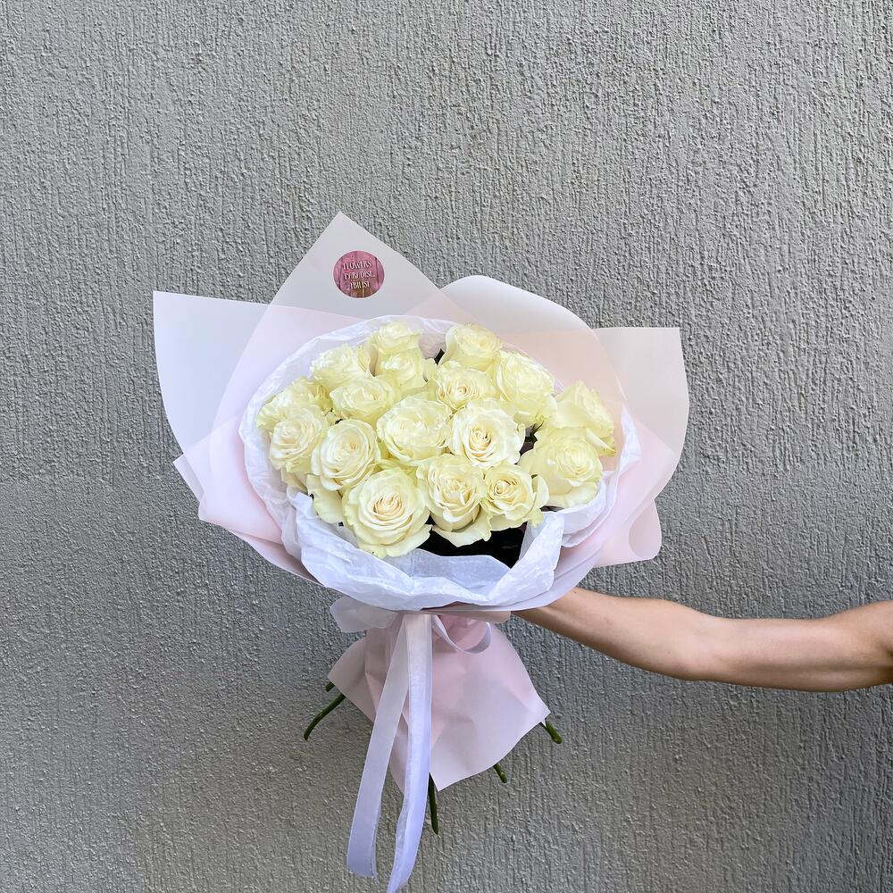 Монобукет белых роз (Голандия)