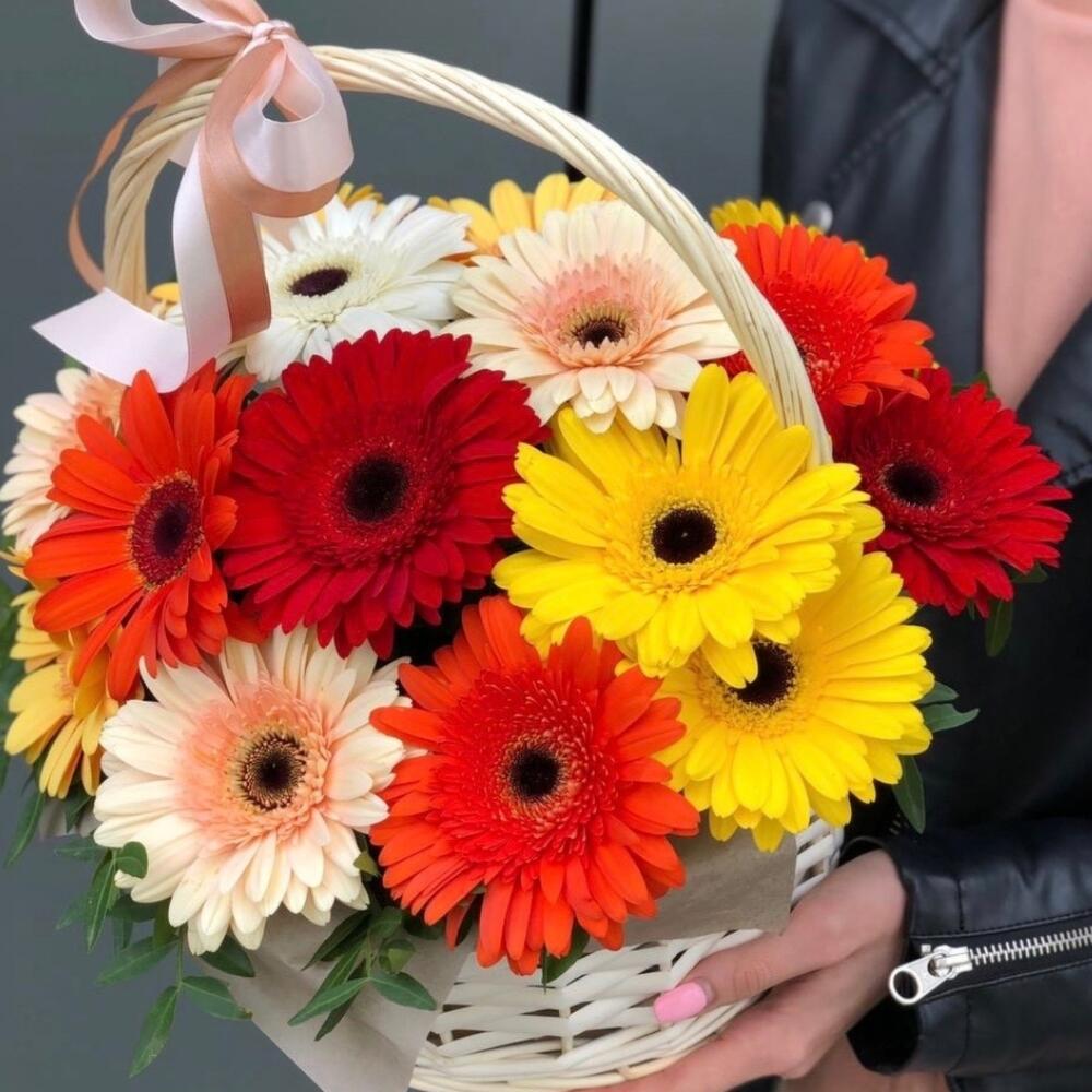 Корзина с цветами 