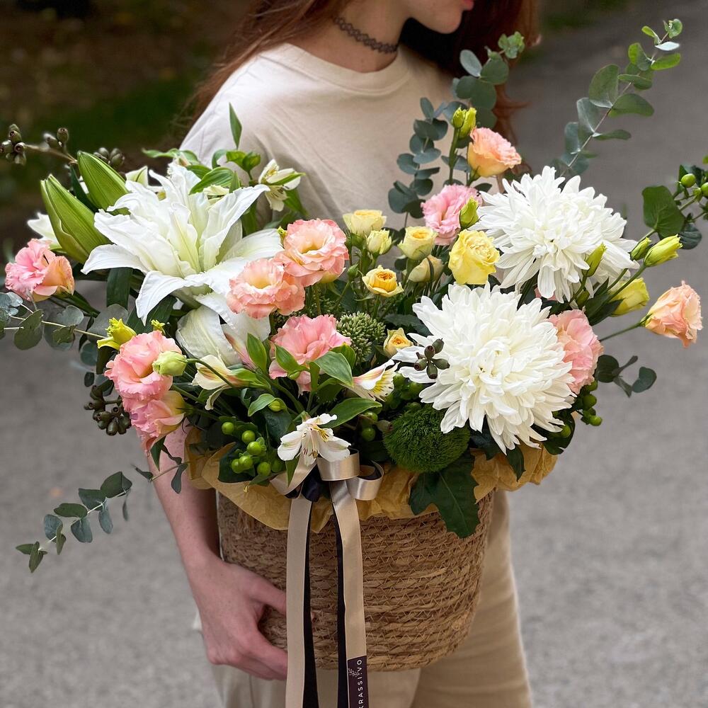 Корзина с цветами